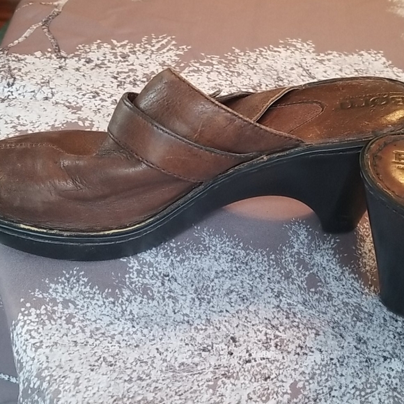 Clogs - Picture 4 of 8